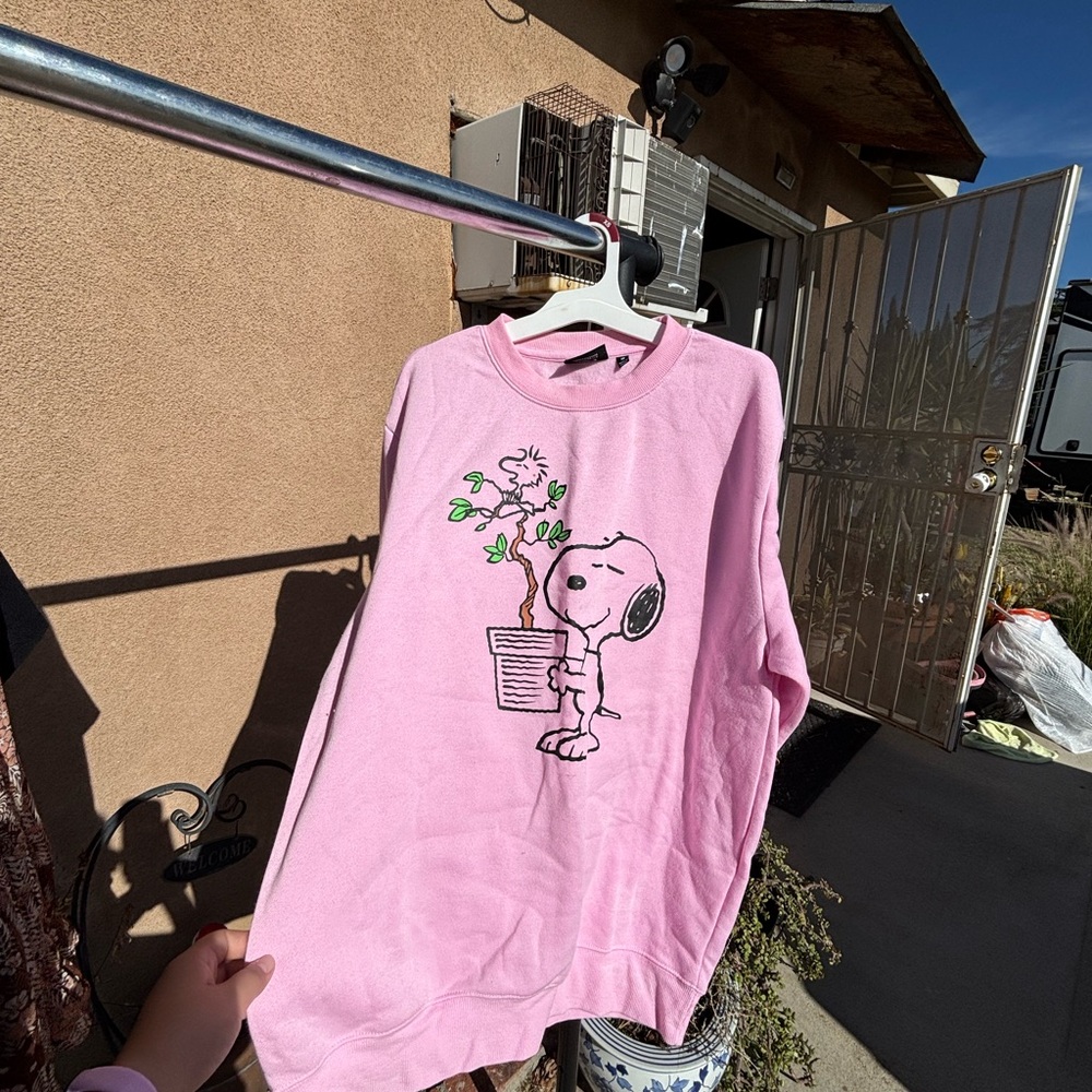 Pink Snoopy Graphic Women's Turtleneck Sweater